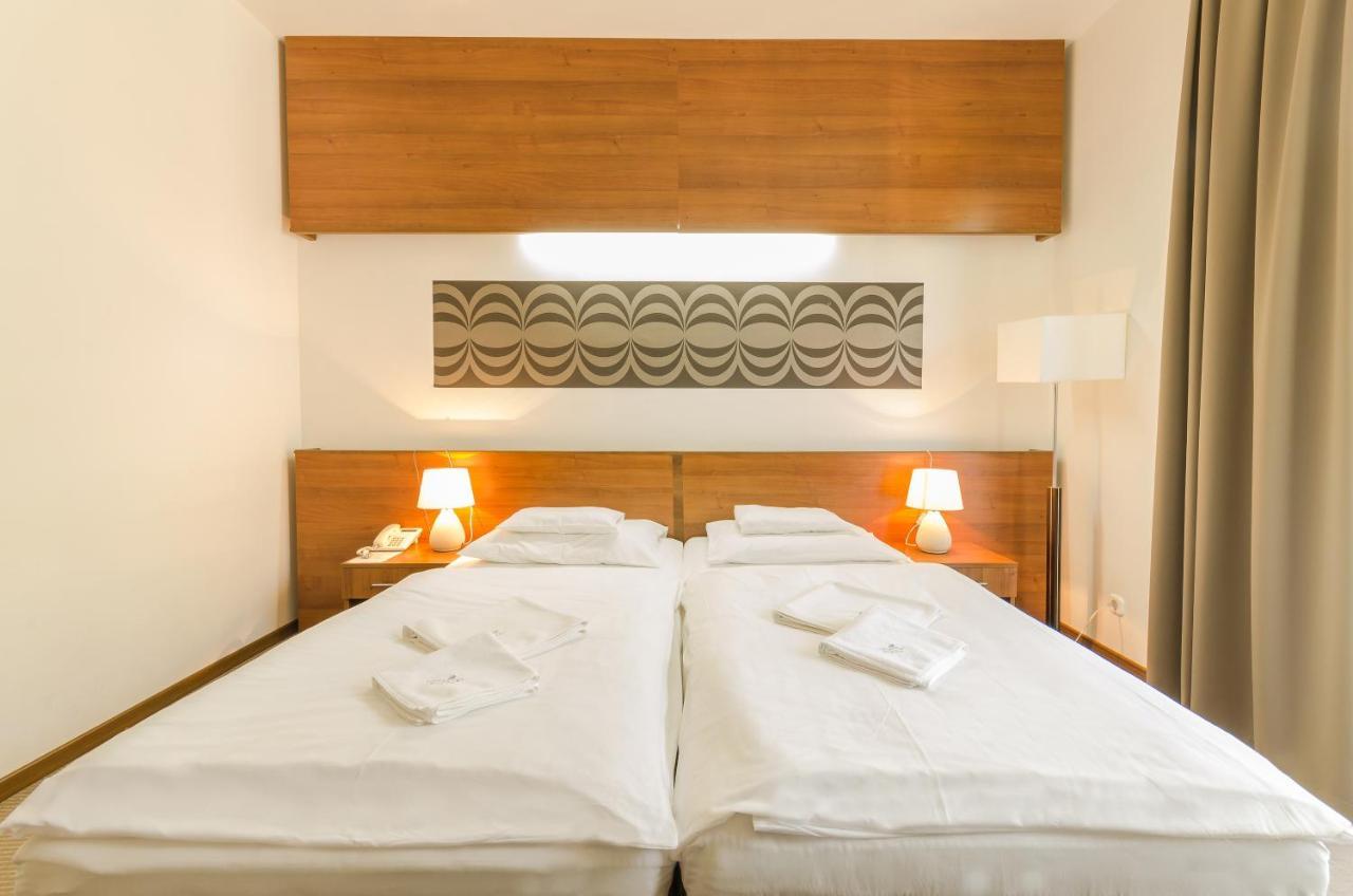 Hotel Kelep Токай Экстерьер фото